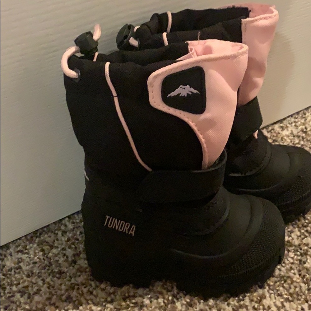 Tundra Winter Boots - worn once